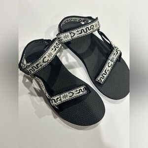 Teva Women's Size 9 Original Universal Sandals White Black NWT Quick-Dry
